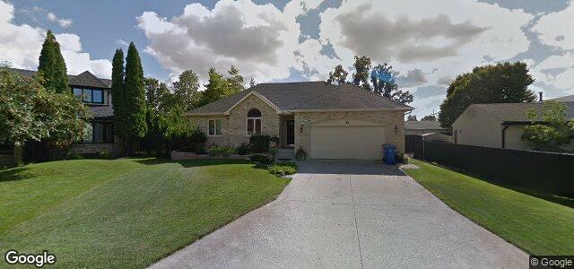 Photo of 15 Lacasa Bay in Winnipeg, Manitoba