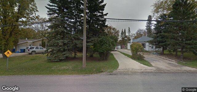 Photo of 577 Charleswood Road in Winnipeg, Manitoba