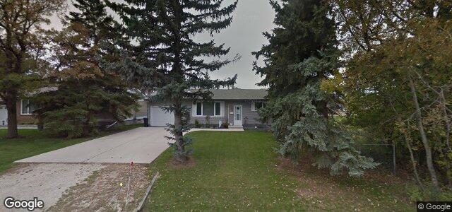 Larawan ng 582 Charleswood Road sa Winnipeg, Manitoba