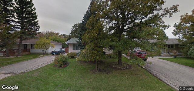 590 Charleswood Road（加拿大曼尼托巴省温尼伯市）房屋照片