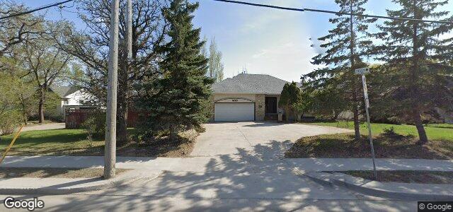 Photo of 5906 Roblin Boulevard in Winnipeg, Manitoba