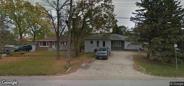 Larawan ng 697 Charleswood Road sa Winnipeg, Manitoba