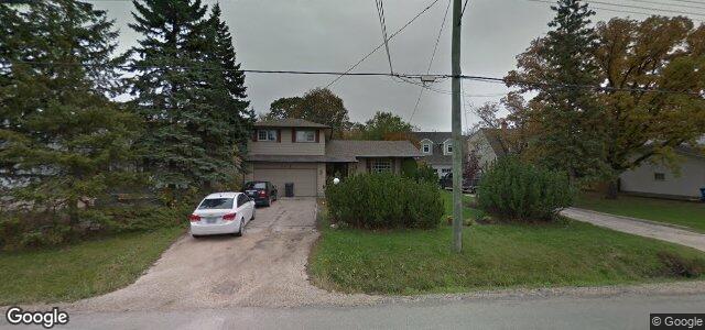 Photo of 705 Charleswood Road in Winnipeg, Manitoba