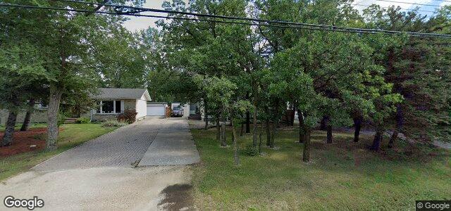 881 Charleswood Road ਦੀ ਫੋਟੋ, ਵਿਨੀਪਿਗ, ਮੈਨੀਟੋਬਾ