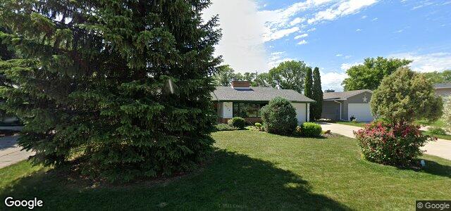 2446 Assiniboine Crescent ਦੀ ਫੋਟੋ, ਵਿਨੀਪਿਗ, ਮੈਨੀਟੋਬਾ