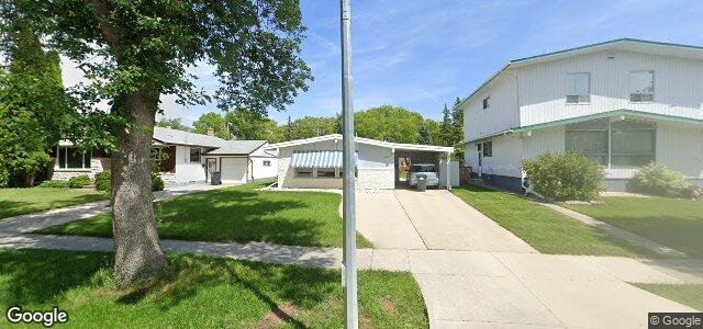 Larawan ng 321 Ronald Street sa Winnipeg, Manitoba