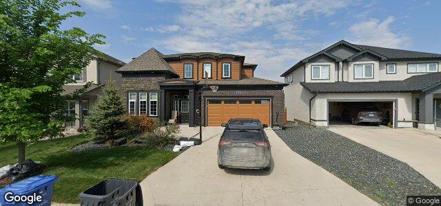 Photo of 111 Lake Bend Road in Winnipeg, Manitoba