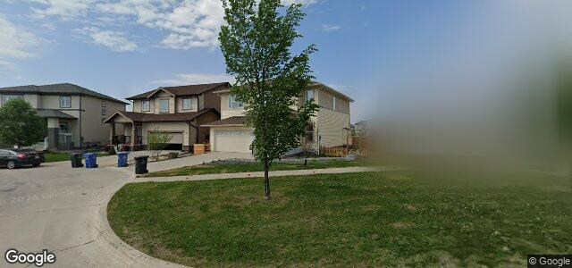 301 Bridge Lake Drive（加拿大曼尼托巴省温尼伯市）房屋照片