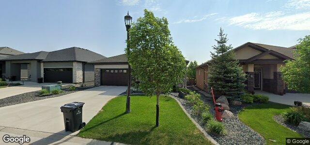 Photo of 57 Red Spruce Road in Winnipeg, Manitoba