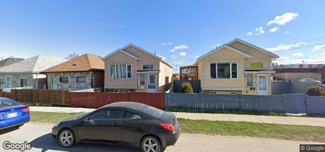 Photo of 1815 Ross Avenue W in Winnipeg, Manitoba