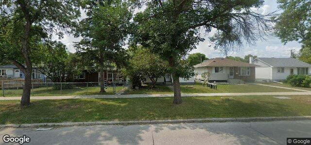 Photo of 1970 Pacific Avenue W in Winnipeg, Manitoba