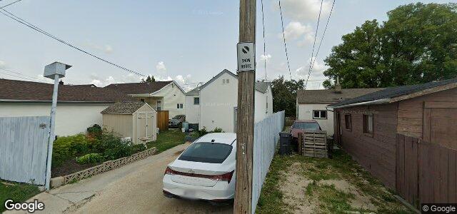 Larawan ng 1990 Alexander Avenue sa Winnipeg, Manitoba