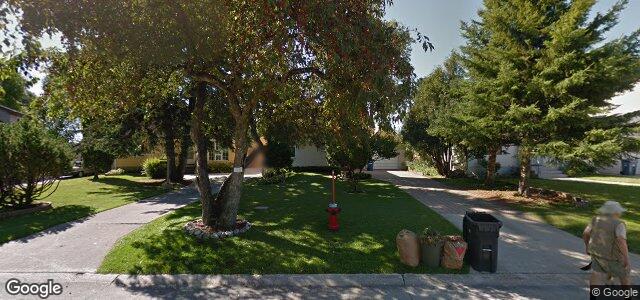 Photo of 128 Riverbend Crescent in Winnipeg, Manitoba