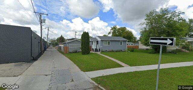Photo of 614 Buchanan Boulevard in Winnipeg, Manitoba