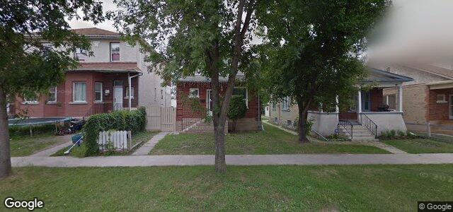 Photo of 854 Aberdeen Avenue in Winnipeg, Manitoba