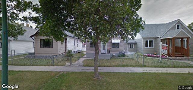 Photo of 944 Manitoba Avenue in Winnipeg, Manitoba