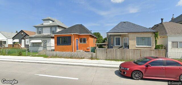 Photo of 945 Selkirk Avenue in Winnipeg, Manitoba