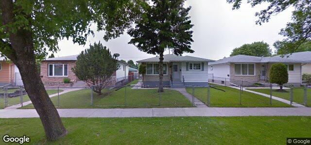 Photo of 972 Manitoba Avenue in Winnipeg, Manitoba