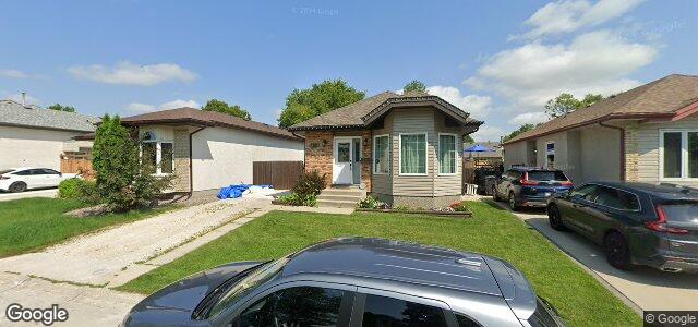 Photo of 1201 Kildare Avenue E in Winnipeg, Manitoba