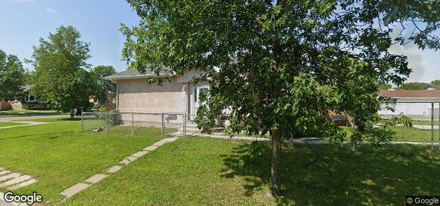 Photo of 1287 Kildare Avenue E in Winnipeg, Manitoba
