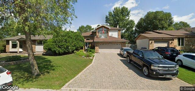 Larawan ng 33 Binscarth Street sa Winnipeg, Manitoba