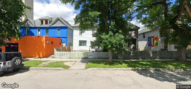 Larawan ng 401 Elgin Avenue sa Winnipeg, Manitoba