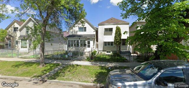 Photo of 473 Elgin Avenue in Winnipeg, Manitoba