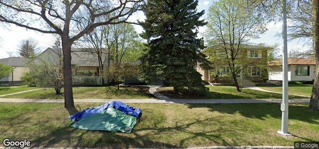 Photo of 581 Waverley Street in Winnipeg, Manitoba