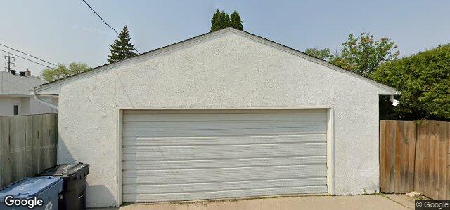 Photo of 708 Lindsay Street in Winnipeg, Manitoba