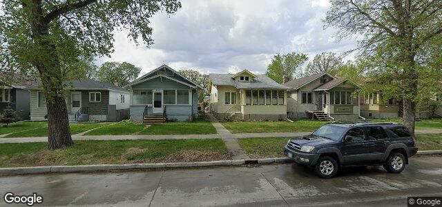 242 Munroe Avenue（加拿大曼尼托巴省溫尼伯市）房屋照片