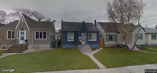 Photo of 246 Chalmers Avenue in Winnipeg, Manitoba