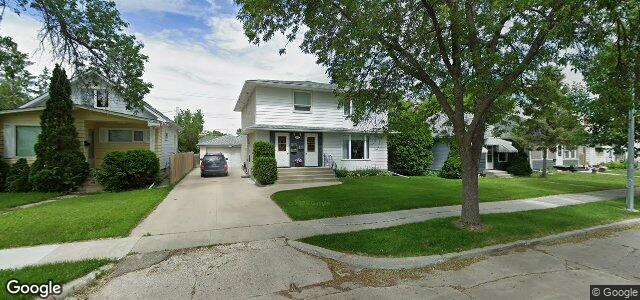 Photo of 347 Winterton Avenue in Winnipeg, Manitoba