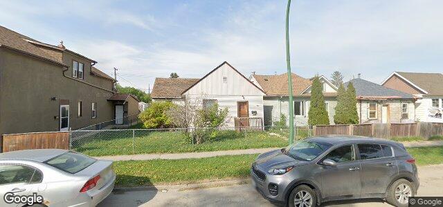 Photo of 405 Bowman Avenue in Winnipeg, Manitoba