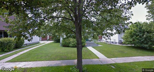 Photo of 434 Winterton Avenue in Winnipeg, Manitoba