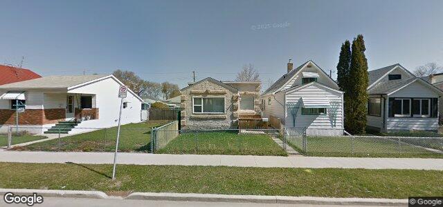 Photo of 573 Jamison Avenue in Winnipeg, Manitoba