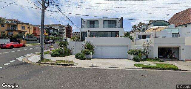 Larawan ng 2 Kenneth Street sa Winnipeg, Manitoba