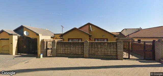 21 Pheasant Street ਦੀ ਫੋਟੋ, ਵਿਨੀਪਿਗ, ਮੈਨੀਟੋਬਾ