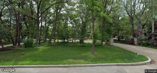 Larawan ng 708 South Drive sa Winnipeg, Manitoba