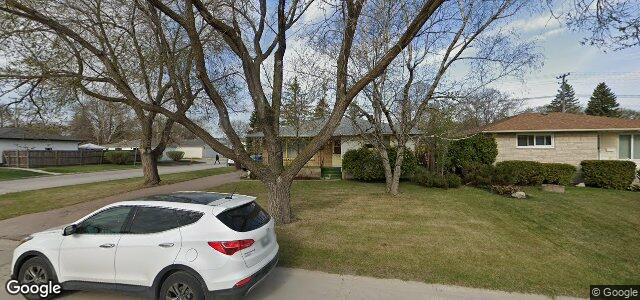 Photo of 260 Bancroft Bay in Winnipeg, Manitoba