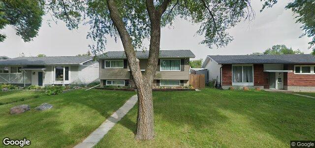 Photo of 31 Ashern Road in Winnipeg, Manitoba