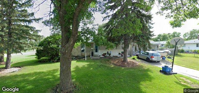 34 Hollingsworth Avenue ਦੀ ਫੋਟੋ, ਵਿਨੀਪਿਗ, ਮੈਨੀਟੋਬਾ