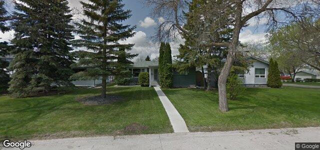 Photo of 7 Makinak Bay in Winnipeg, Manitoba