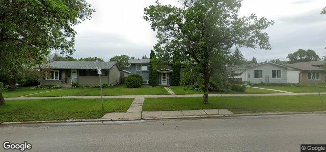 Photo of 992 Cavalier Drive in Winnipeg, Manitoba