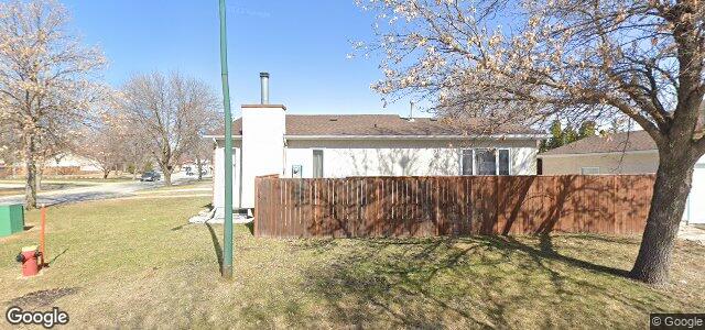 Larawan ng 15 Sand Lily Drive sa Winnipeg, Manitoba