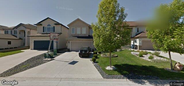 Larawan ng 18 Pentonville Crescent sa Winnipeg, Manitoba
