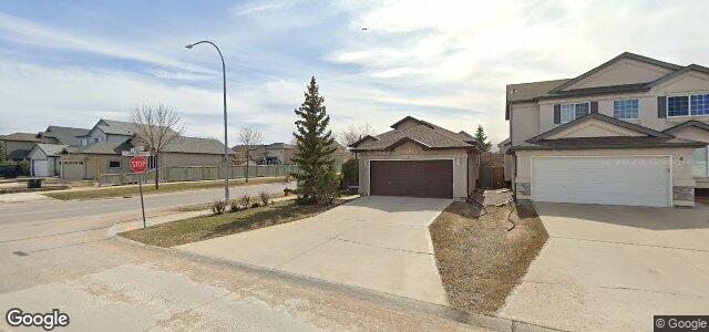 Larawan ng 2 Quantrell Bay sa Winnipeg, Manitoba