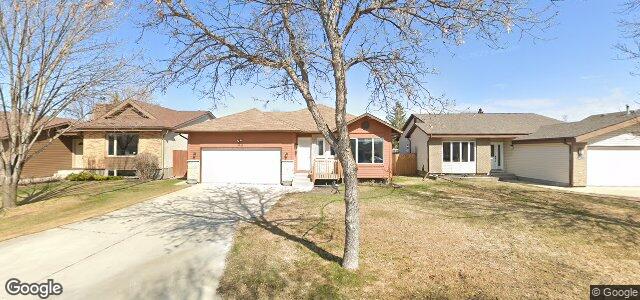 Photo of 23 Sauve Crescent in Winnipeg, Manitoba