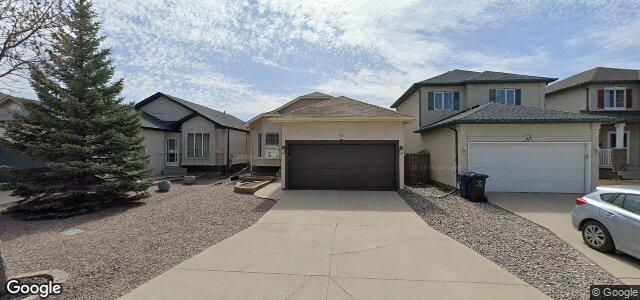 Larawan ng 48 Julia Road sa Winnipeg, Manitoba