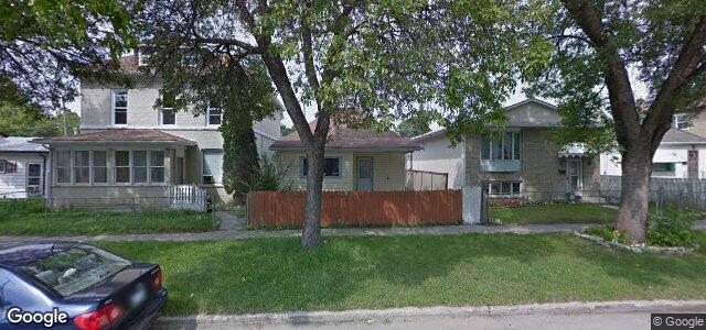 Photo of 890 Burnell Street in Winnipeg, Manitoba