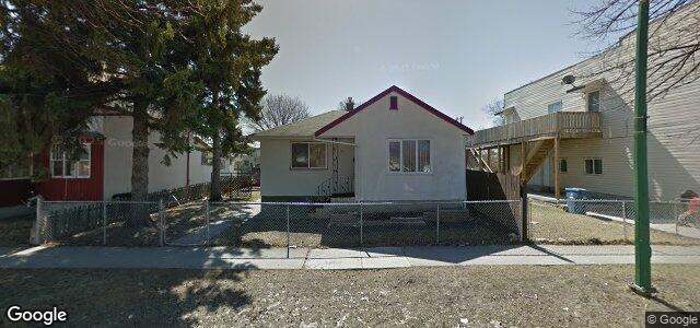 Larawan ng 552 Stella Avenue sa Winnipeg, Manitoba